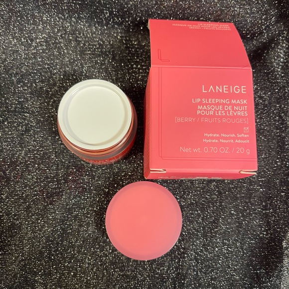 NIB LANEIGE BERRY 🍓 LIP SLEEPING MASK 🍓 - Picture 3 of 4
